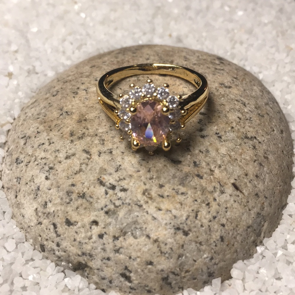 18kwgp pink sapphire